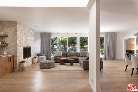Tiny photo for 109 Coronada Circle, Santa Barbara, CA 93108 (MLS # 26996095)