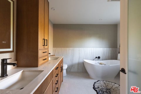 Tiny photo for 109 Coronada Circle, Santa Barbara, CA 93108 (MLS # 26996095)