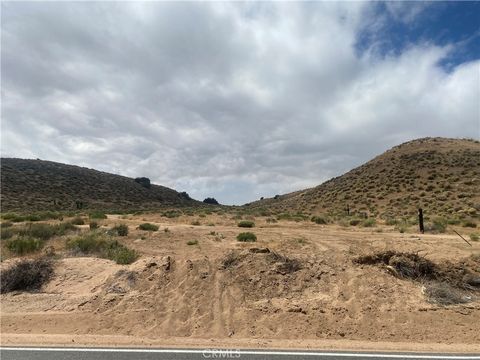 Photo of 0 Arrowhead Lake Rd, Hesperia, CA 92345 (MLS # HD26086576)
