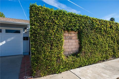 Photo of 6580 Sheltondale, West Hills, CA 91307 (MLS # SR26006274)