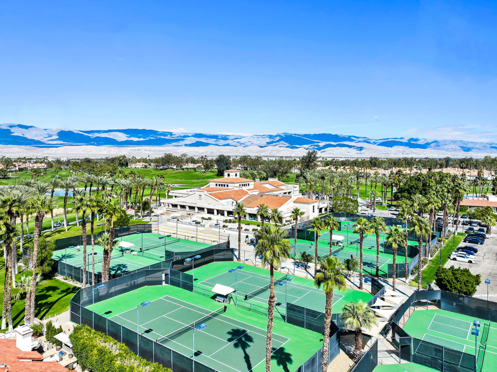 Desert Falls C.C. - Residential