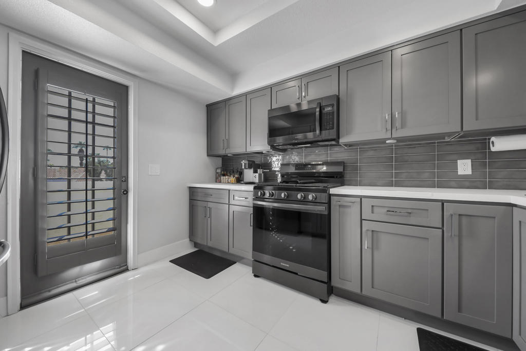Desert Falls C.C. - Residential