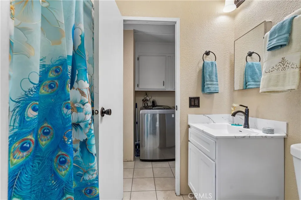 Victorville, California 92395, United States, 2 Bedrooms Bedrooms, ,2 BathroomsBathrooms,Residential,Active,247571