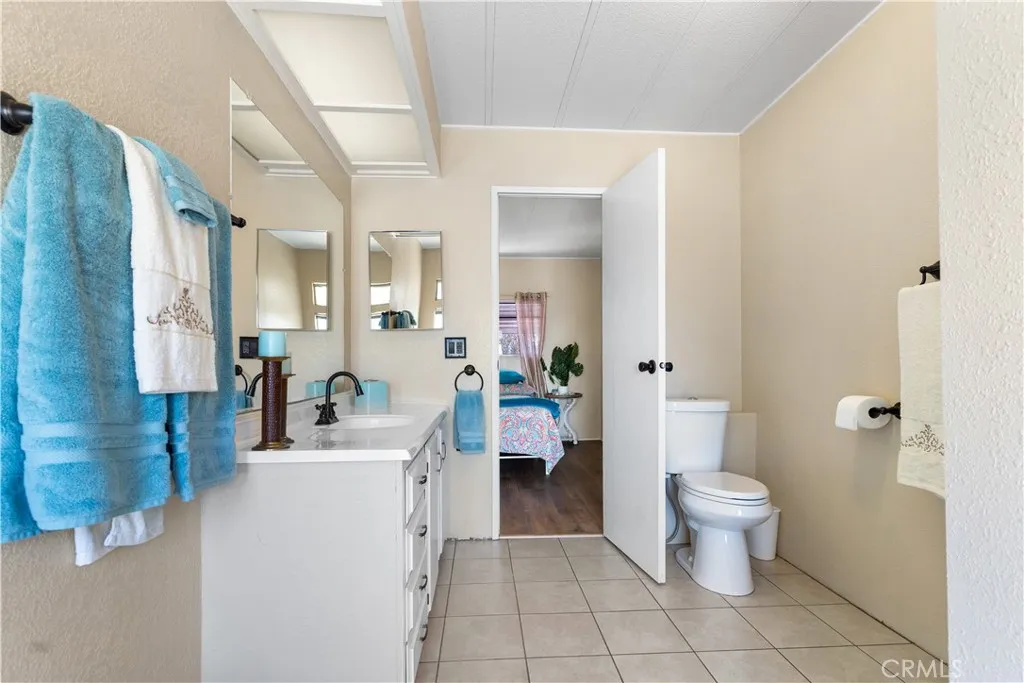 Victorville, California 92395, United States, 2 Bedrooms Bedrooms, ,2 BathroomsBathrooms,Residential,Active,247571