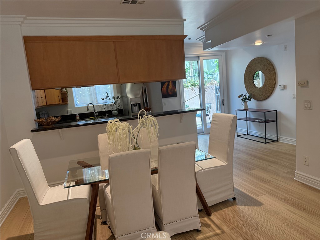 68 N Allen Avenue 10
