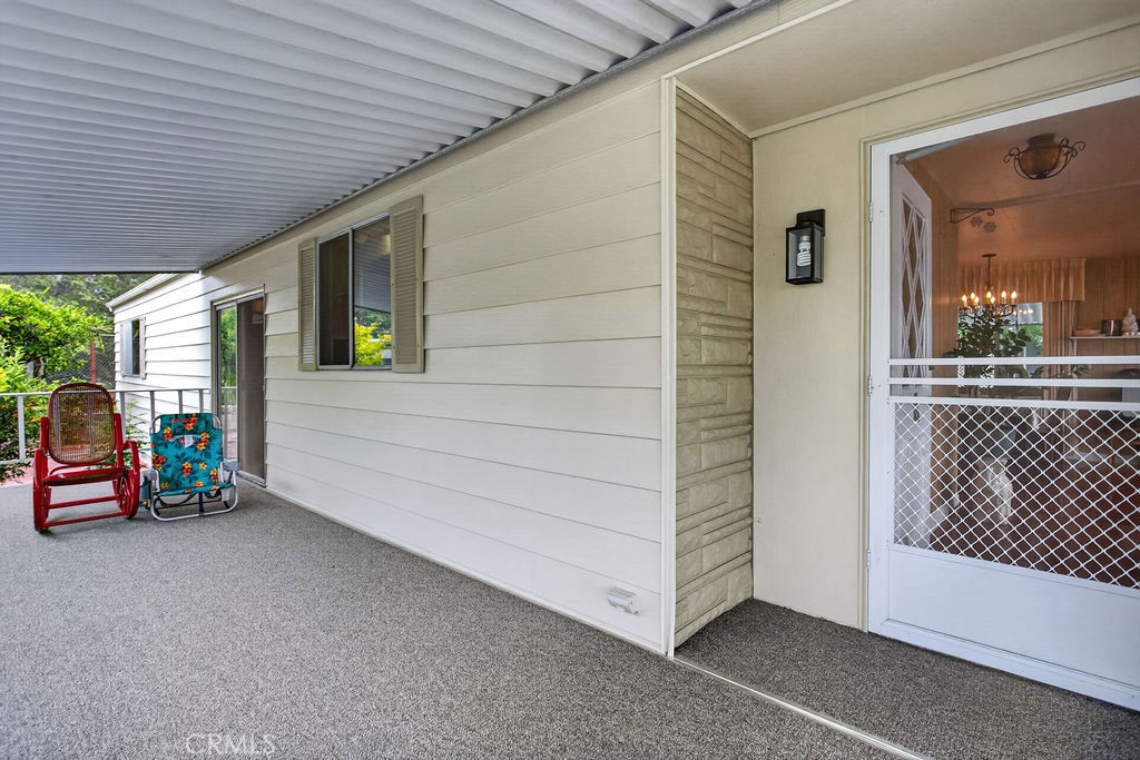 24921 Muirlands Boulevard 32