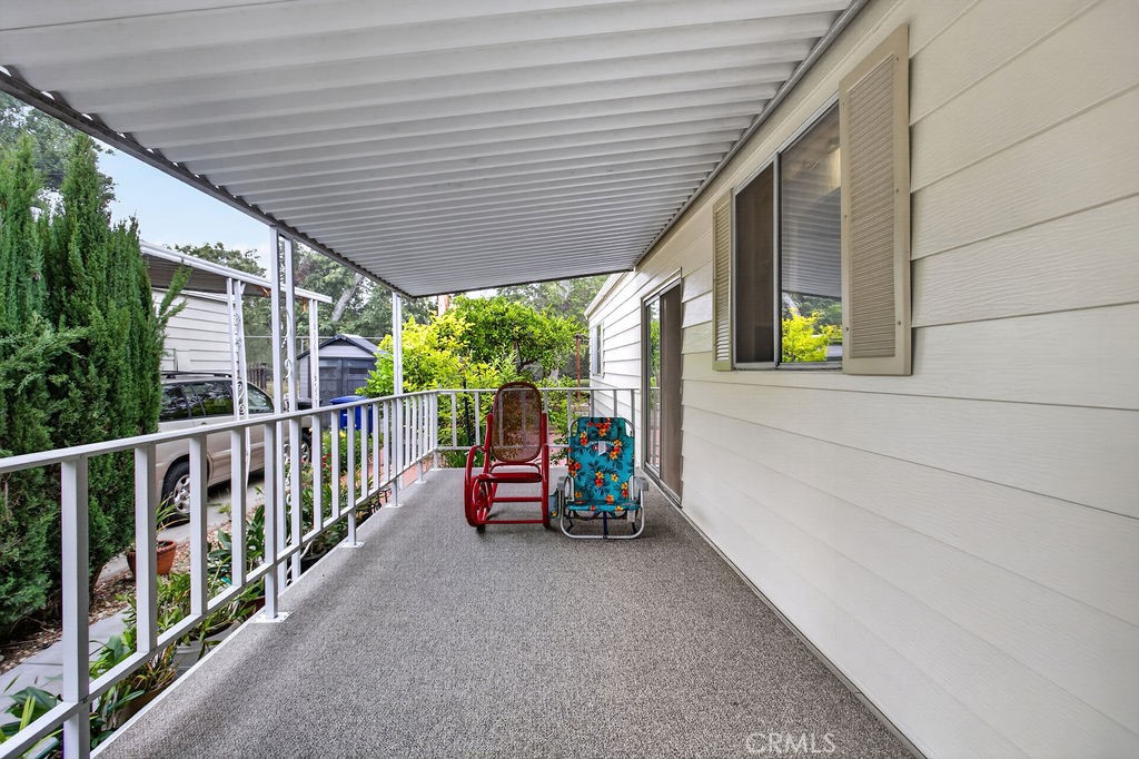 24921 Muirlands Boulevard 32