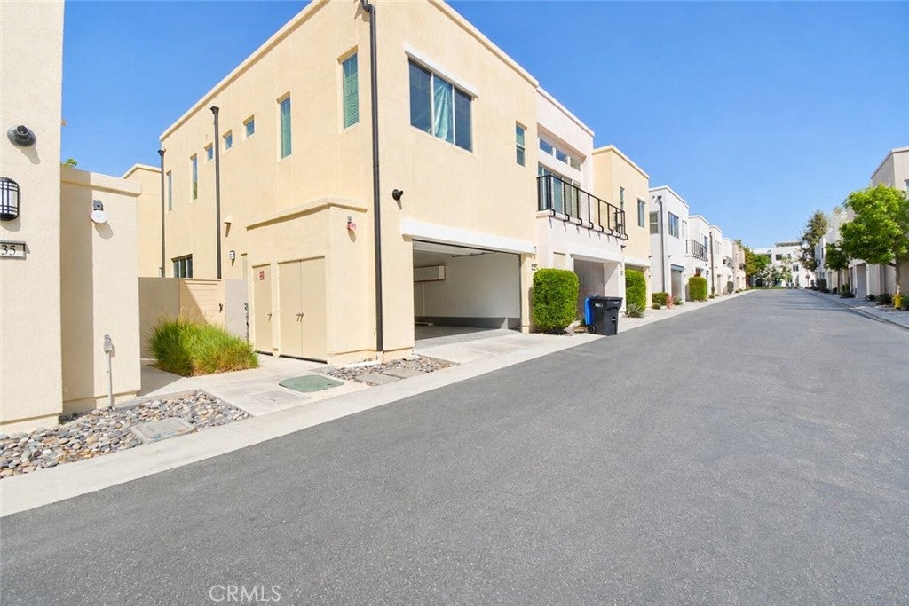 137 Terrapin, Irvine CA 92618 - Photo 35
