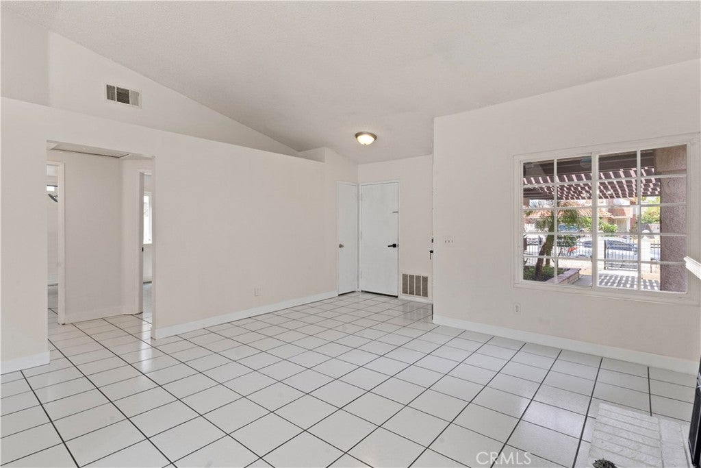 1529 Apple Creek