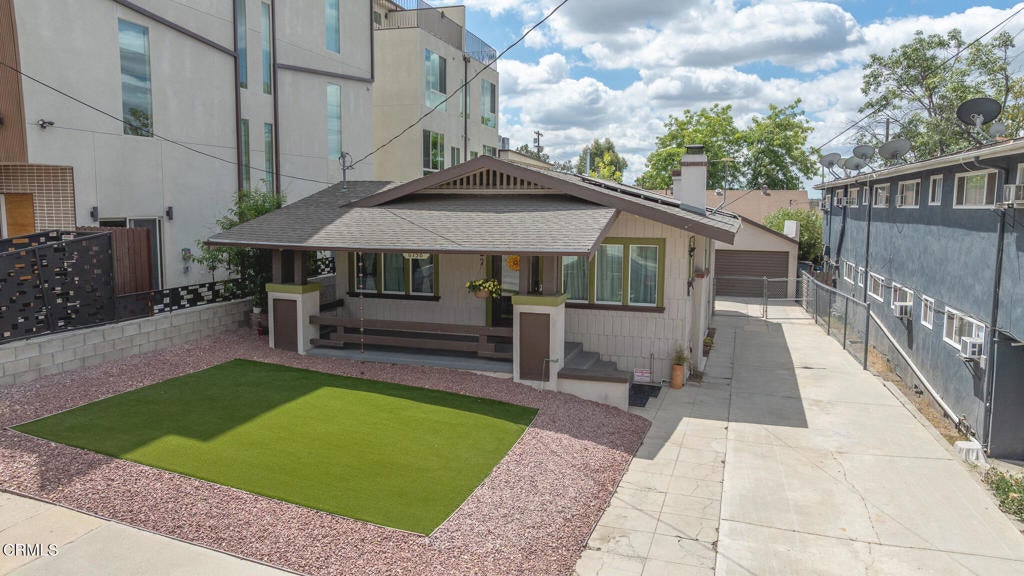 6158 Oak Crest Way, Los Angeles CA 90042