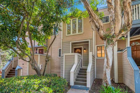 Photo of 9260 Towne Centre DR #26, San Diego, CA 92121 (MLS # 260020937SD)