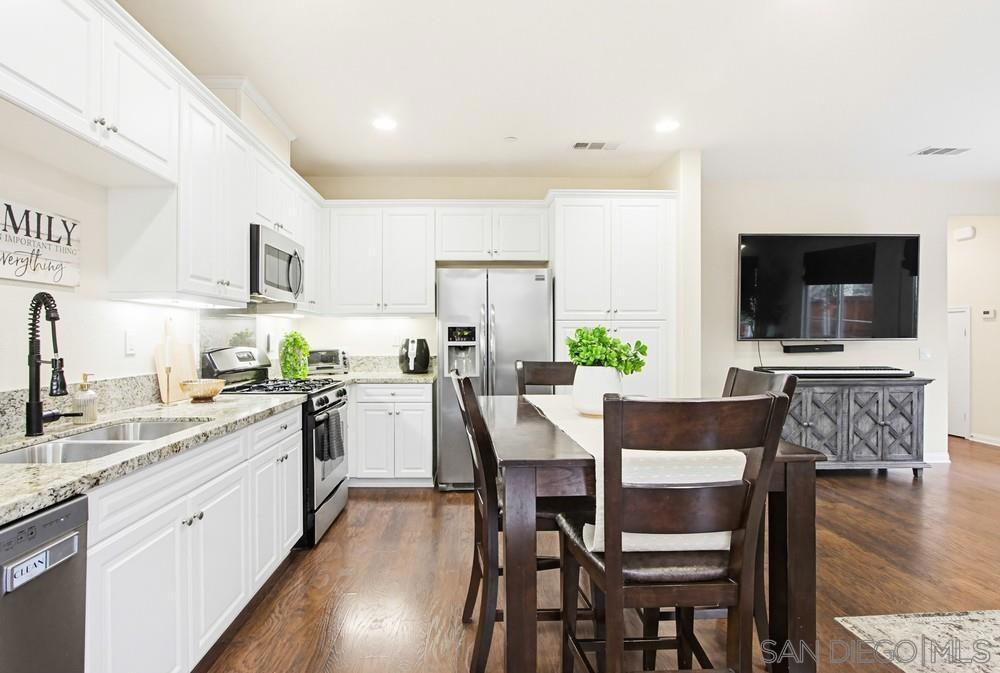 1519 Chert Drive