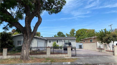 Photo of 1130 S Douglas Street, Santa Ana, CA 92704 (MLS # OC26179355)