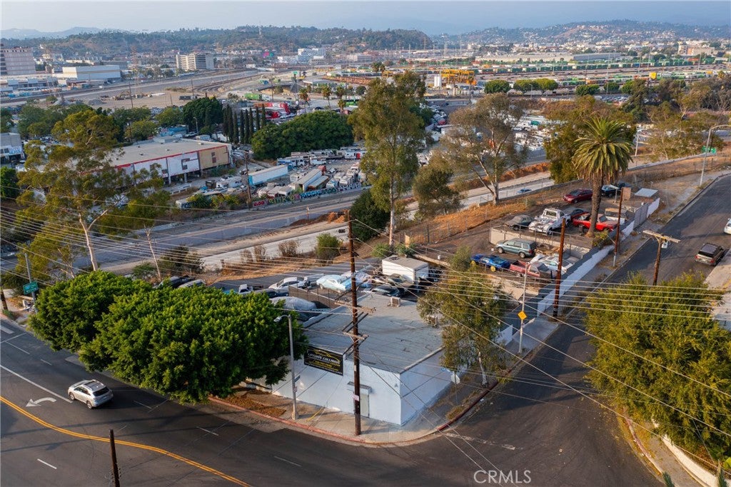 1203 E Cesar E Chavez