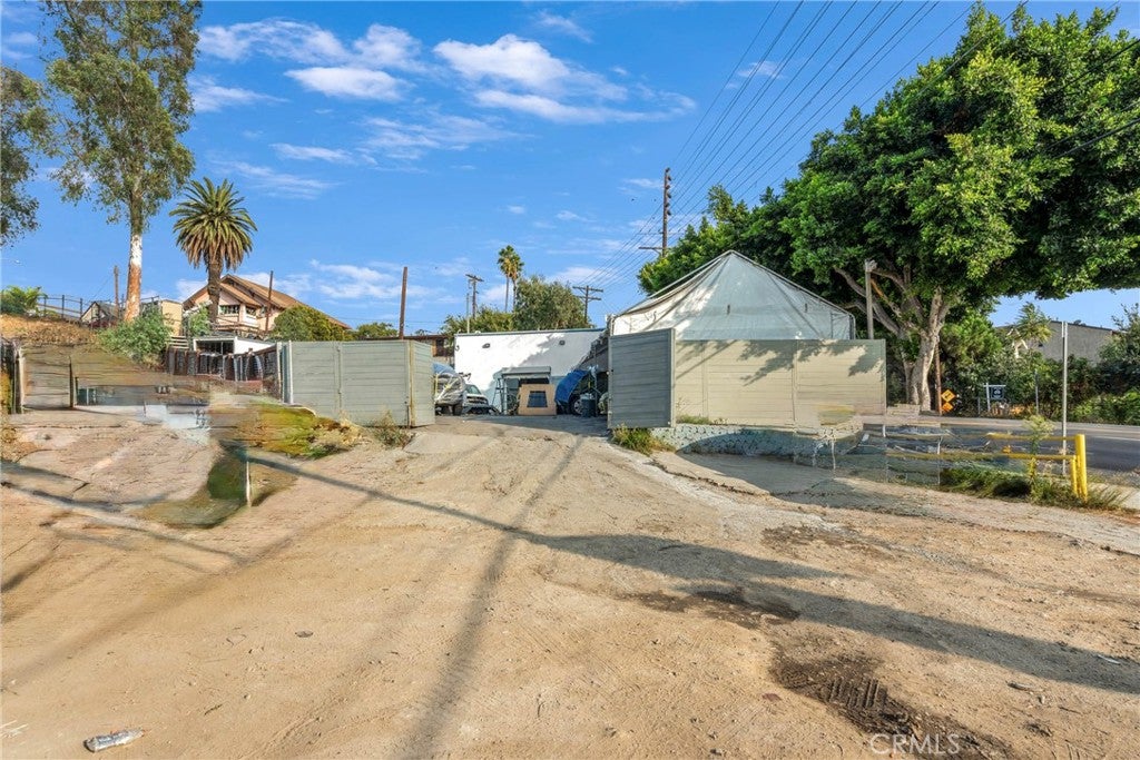 1203 E Cesar E Chavez