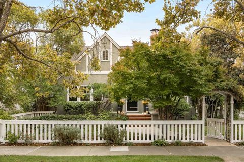 Photo of 1837 Brewster Avenue, Redwood City, CA 94062 (MLS # ML82025833) Photo of 1837 Brewster Avenue, Redwood City, CA 94062 (MLS # ML82025833)