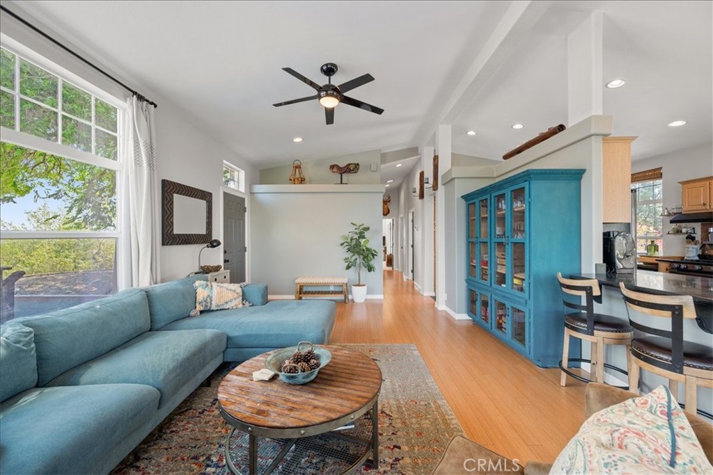 5990 Sunny Glen Lane