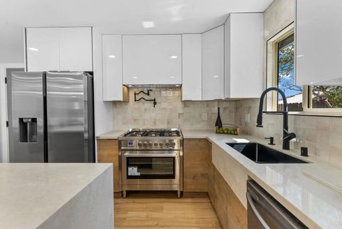 4984 Gaylord Drive San Diego CA 92117