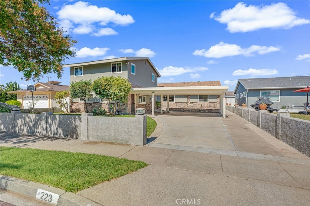 223 S Camellia
