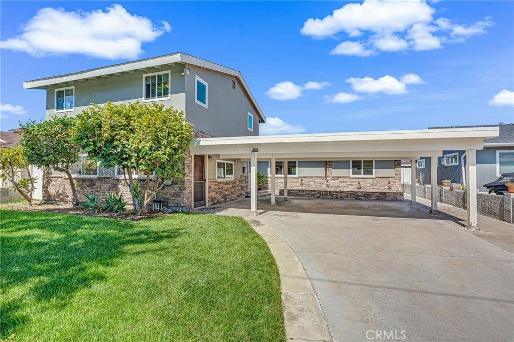 223 S Camellia