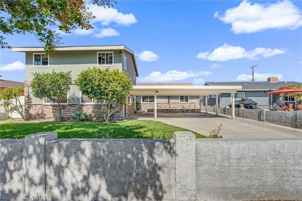 223 S Camellia