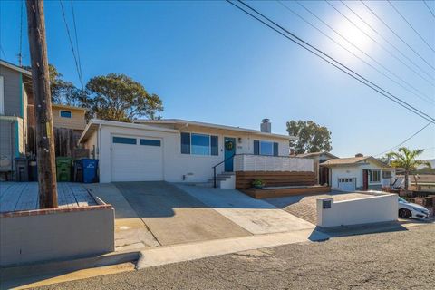 Photo of 1232 Vallejo Street, Seaside, CA 93955 (MLS # ML82029464)