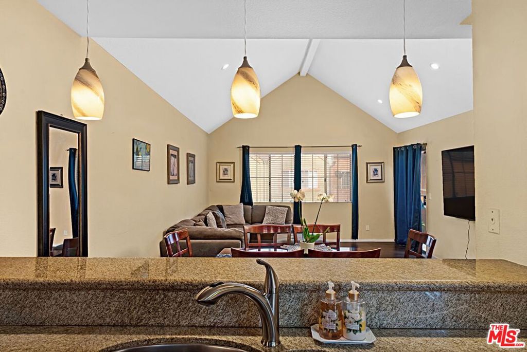 2507 E 15th Street 305