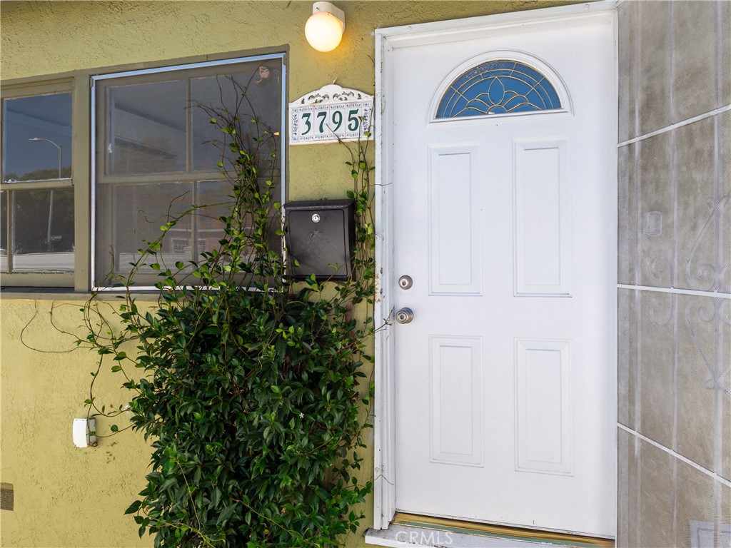 Located on a desirable corner lot in the heart of Mar Vista, just minutes from Venice Beach, Abbot Kinney, and Marina Del Rey, this thoughtfully updated duplex offers flexibility, privacy, and long-term value. Each unit has its own private entrance facing a different street, enhancing separation and usability. The larger unit features two well-sized en-suite bedrooms, a functional layout, and is connected to a private one-car garage with laundry hook-ups. The second unit is a 1-bedroom, 1-bath layout with a separate entrance. With its prime Westside location and versatile setup, this property presents a compelling opportunity for owner-users and investors alike.