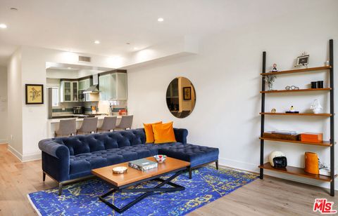 Photo of 108 S Croft Avenue #103, Los Angeles, CA 90048 (MLS # 26648769)