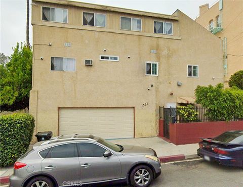Photo of 1531 Taft Avenue, Los Angeles, CA 90028 (MLS # SR25186623) Photo of 1531 Taft Avenue, Los Angeles, CA 90028 (MLS # SR25186623)