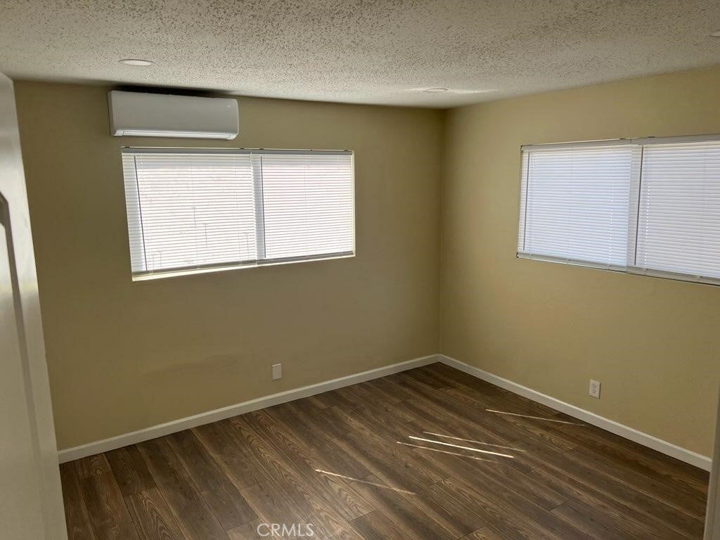 25276 Barton Road 13