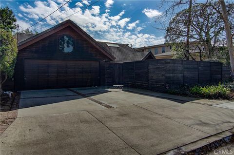 Photo of 2166 Pacific Ave, Costa Mesa, CA 92627 (MLS # PW26036287)