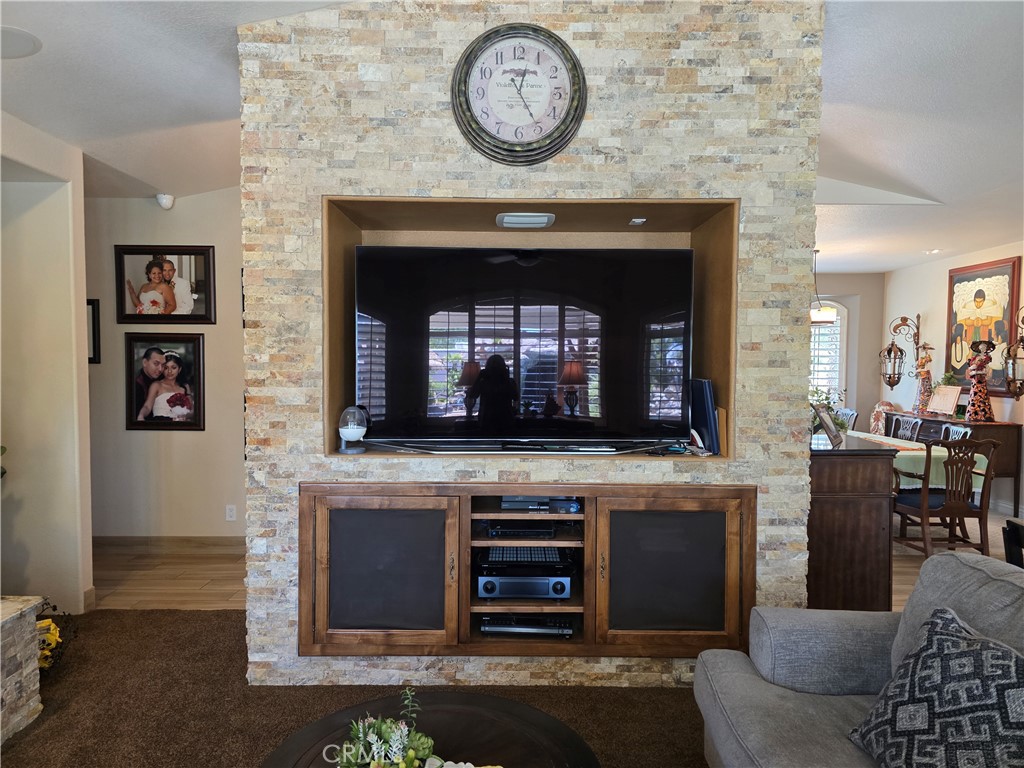 42036 Desert Sage Ave