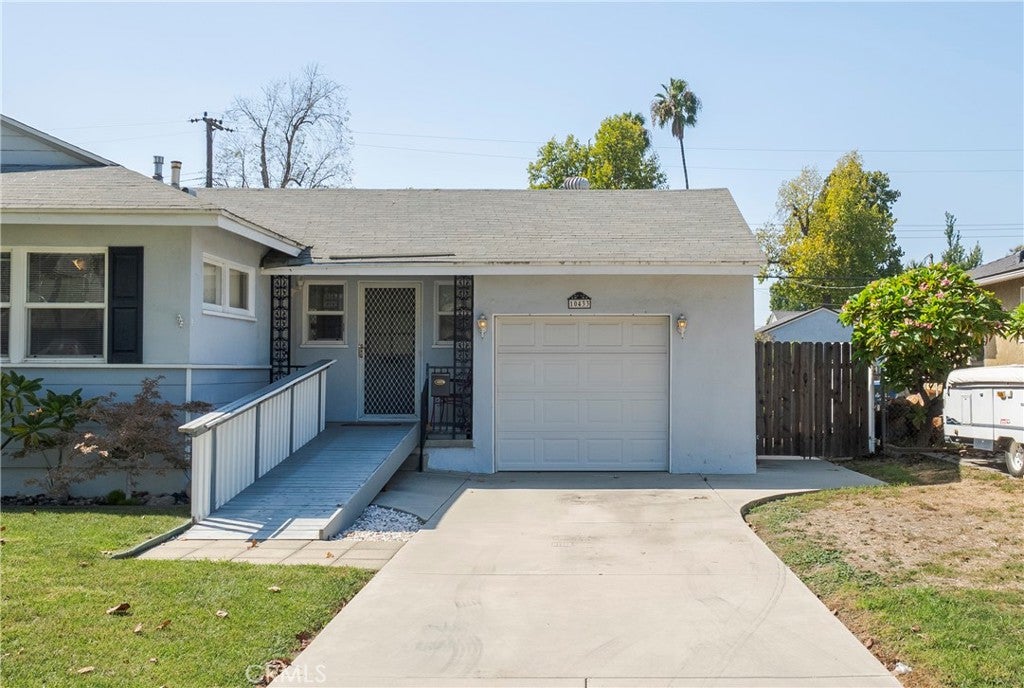 10433 La Serna Drive