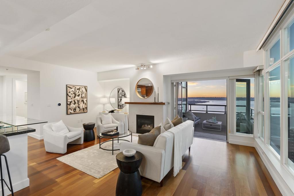 1199 Pacific Hwy 2501