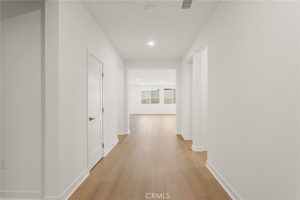 11737 Saddleback Drive