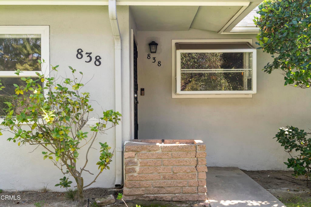 838 Colorado Boulevard