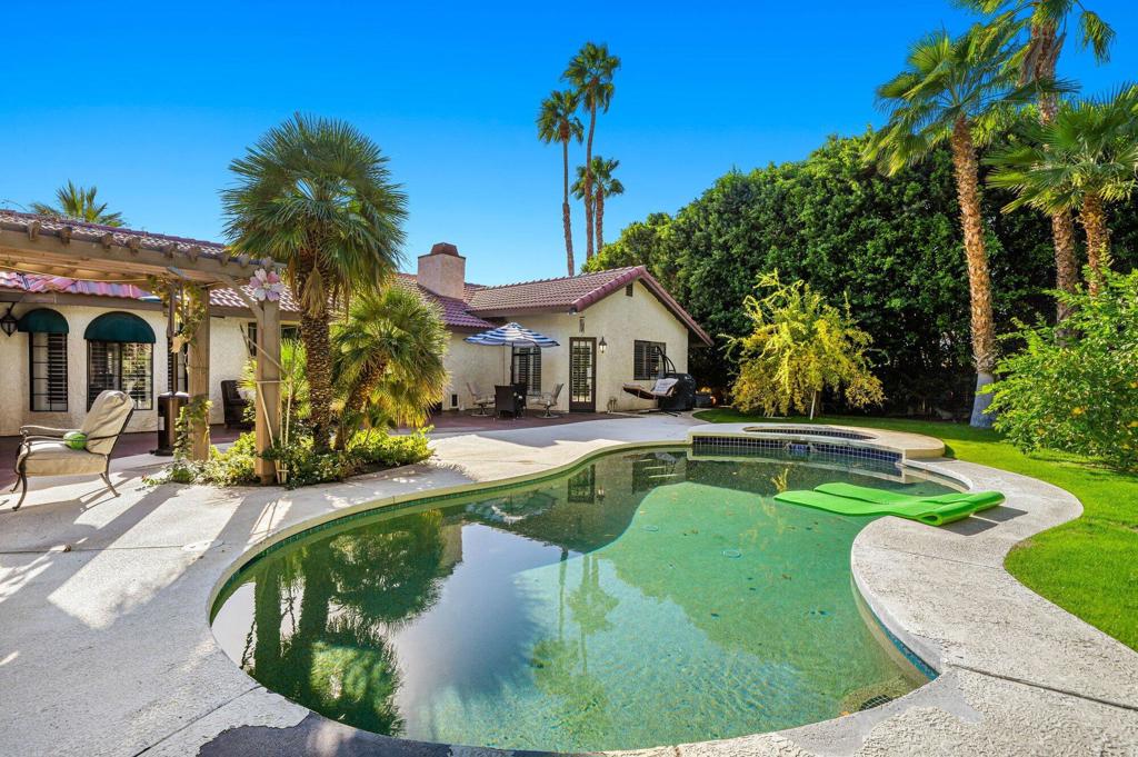 78900 Runaway Bay Drive