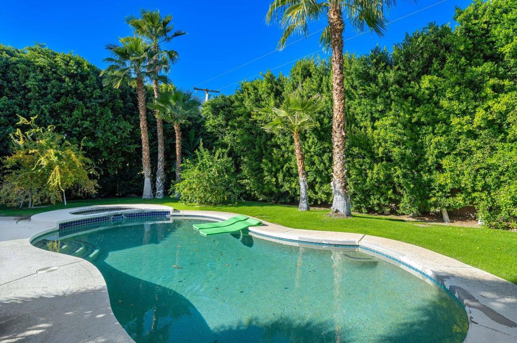 78900 Runaway Bay Drive