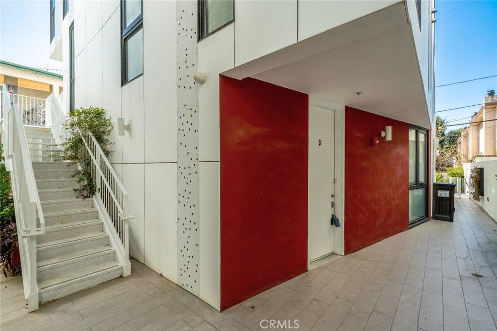 Photo of 1253 N Sweetzer Ave, West Hollywood, CA 90069 (MLS # PW25242015)