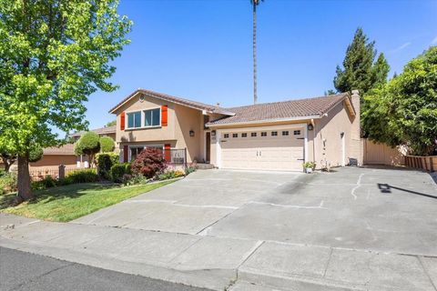 Photo of 160 Windsor Way, Vallejo, CA 94591 (MLS # ML82042310)