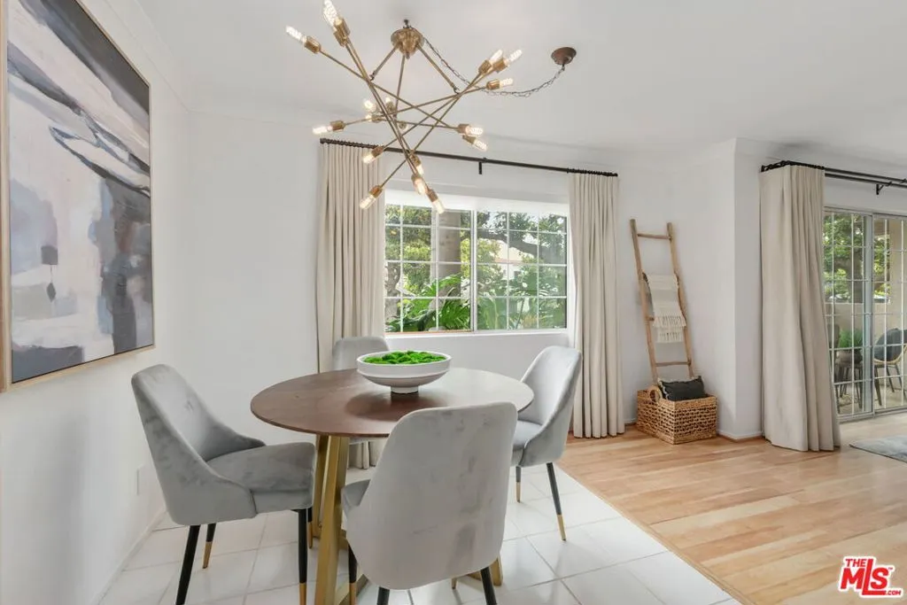 Santa Monica, California 90404, United States, 2 Bedrooms Bedrooms, ,2 BathroomsBathrooms,Residential,Active,156923