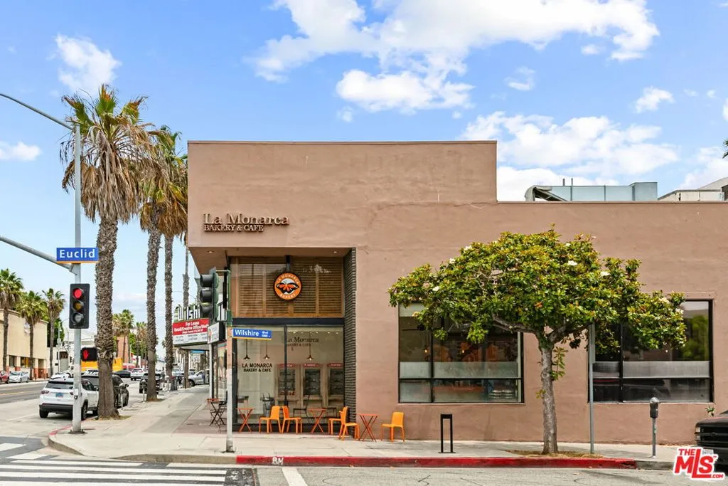 Santa Monica, California 90404, United States, 2 Bedrooms Bedrooms, ,2 BathroomsBathrooms,Residential,Active,156923