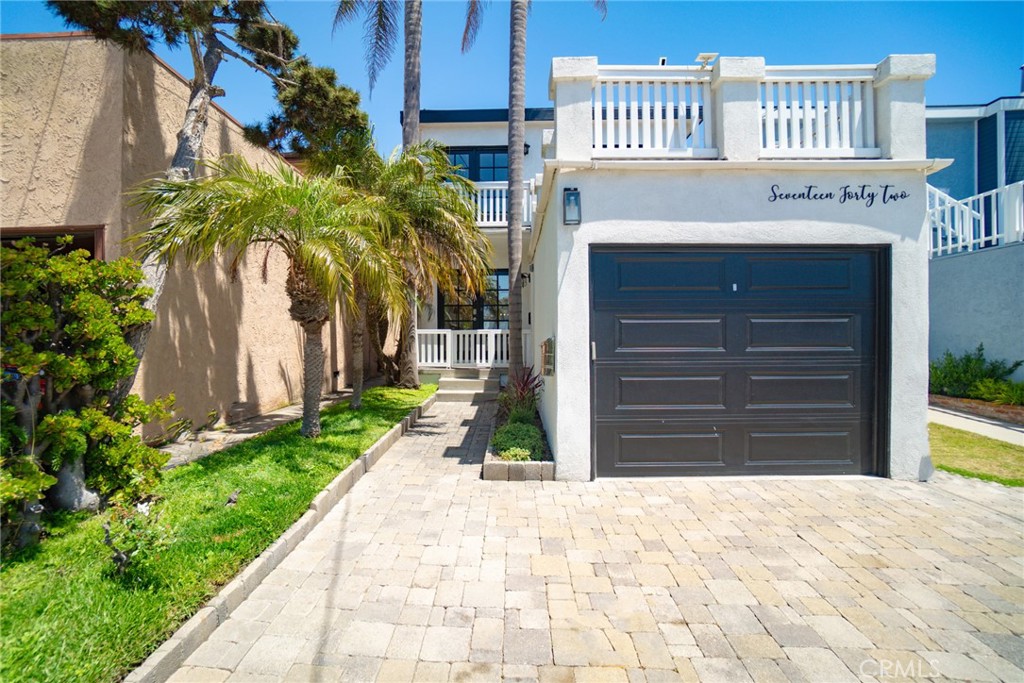 1742 Dixon Street