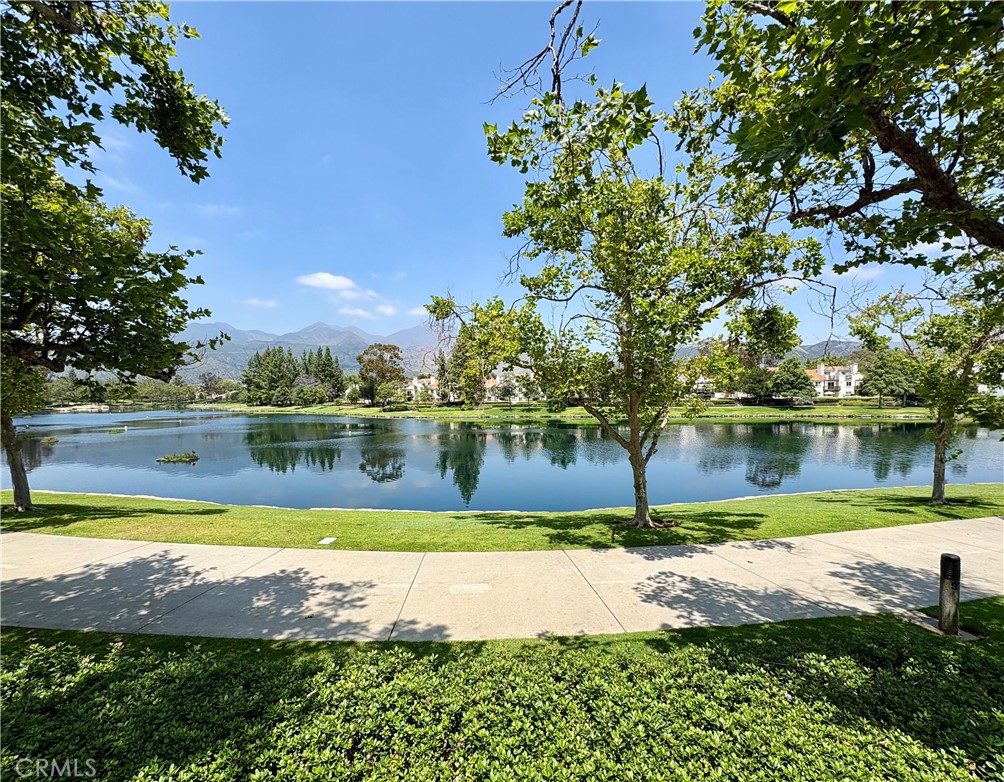 26 Montana Del Lago Drive