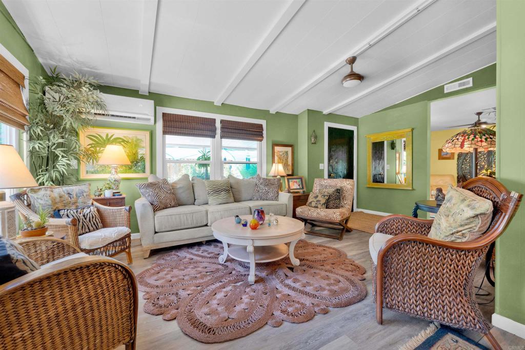 1010 Palm Canyon Dr #294