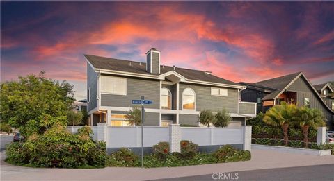 Photo of 1596 Riverside Pl, Costa Mesa, CA 92627 (MLS # NP25228675)