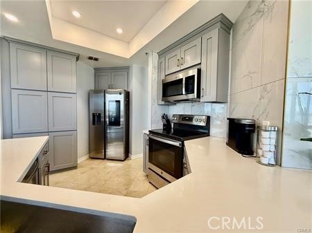 1310 E Ocean 906