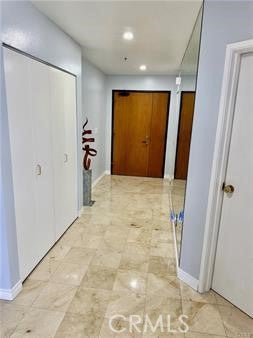 1310 E Ocean 906