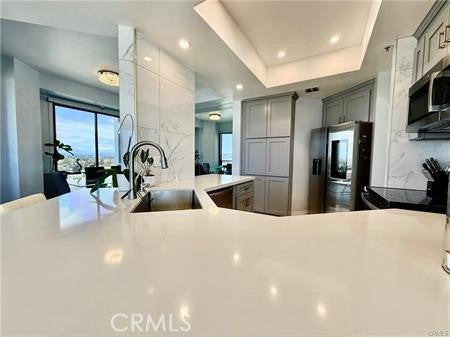 1310 E Ocean 906